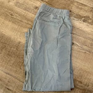 Old Navy linen capris. Size XS. Tan/light gray